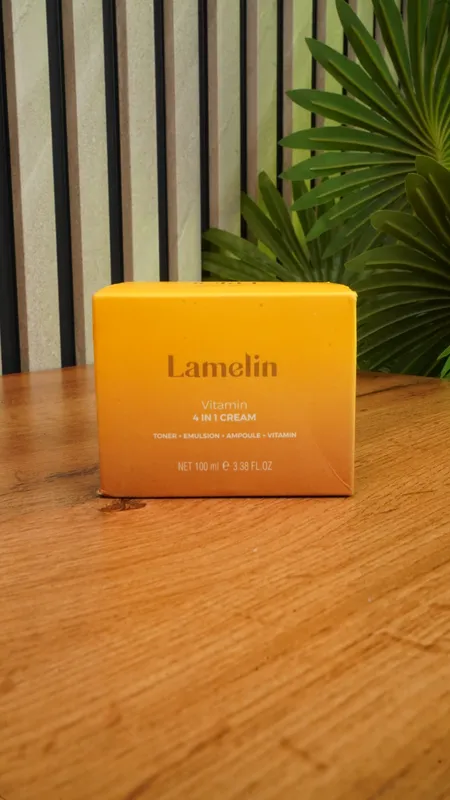 Vitamin Cream: Yorqinlik beradi, terini jonlantira
