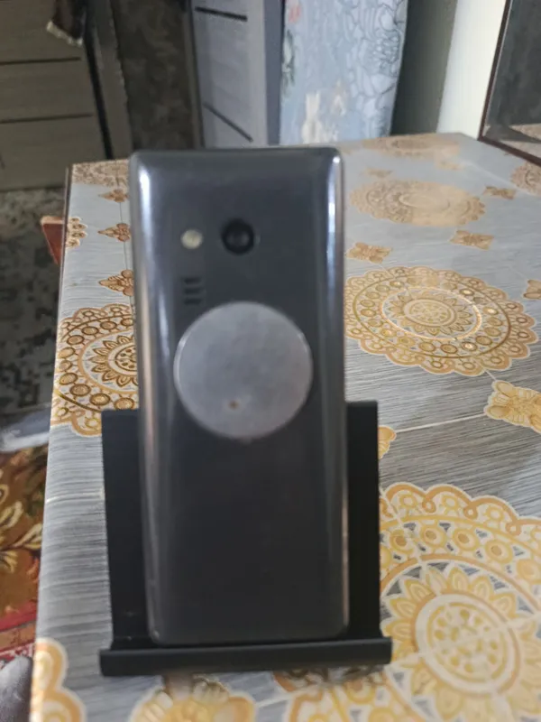 Afsonaviy Nokia sotiladi 2 Afsonaviy Nokia sotiladi 2