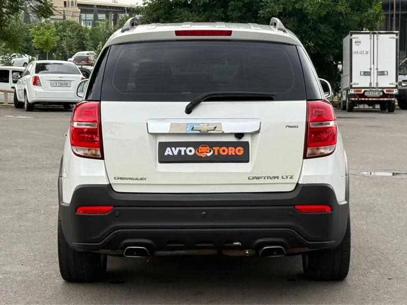 Продаётся Chevrolet Captiva 3L Год 2015 — фото 4