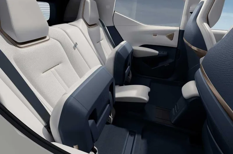 Zeekr X Ultra 5 seats naxt va xalol nasiya 4 Zeekr X Ultra 5 seats naxt va xalol nasiya 4