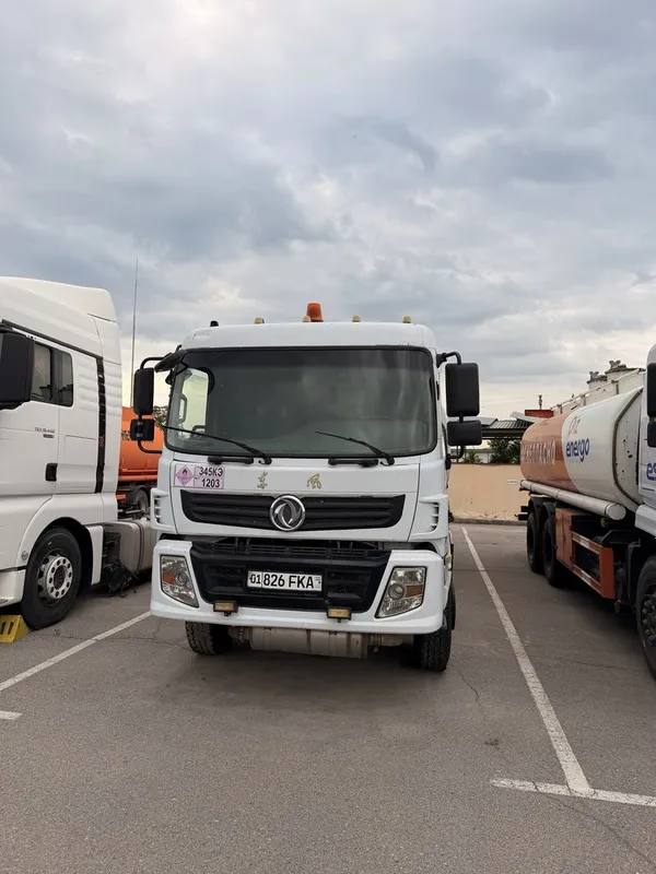 Dongfeng Fuel Tanker СОТИЛАДИ 45000$ — фото 1 Dongfeng Fuel Tanker СОТИЛАДИ 45000$ — фото 1