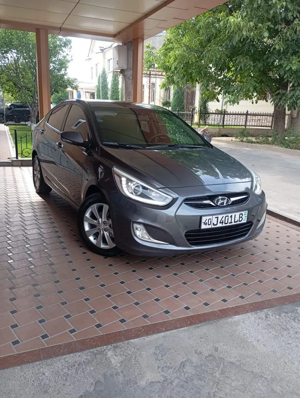 Hyundai Accent 2013 1 Hyundai Accent 2013 1
