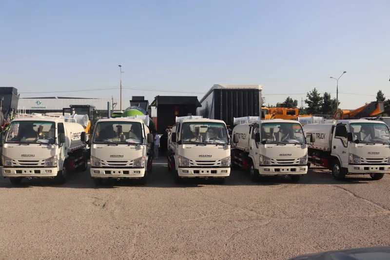 ISUZU 5 м³ сув ташувчи автомобиль (водавоз) НДС бн 2 ISUZU 5 м³ сув ташувчи автомобиль (водавоз) НДС бн 2