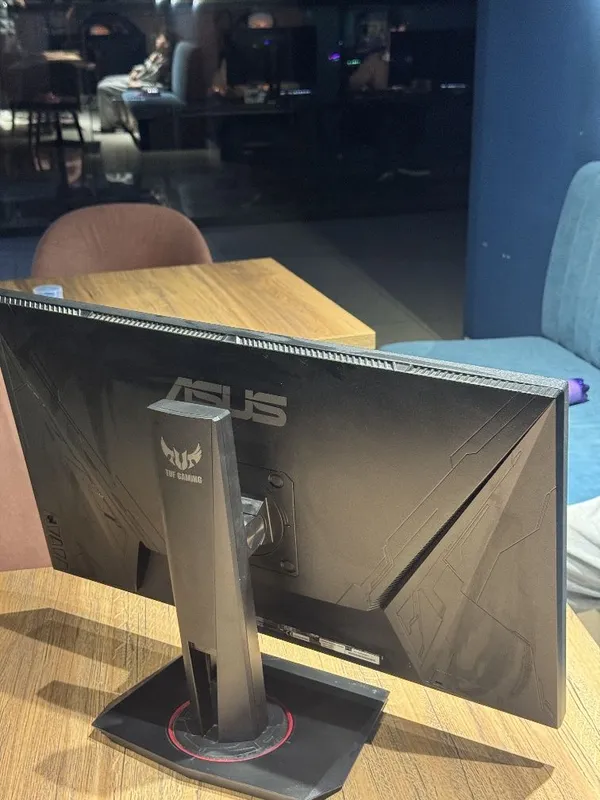 Продаются игровые мониторы ASUS TUF и AOC — фото 3 Продаются игровые мониторы ASUS TUF и AOC — фото 3