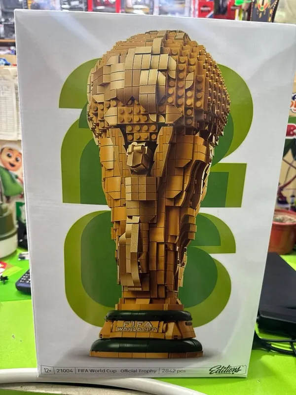 Eksklyuziv Konstruktor FIFA World Cup 2026 Official Trophy (2842 pcs) 1