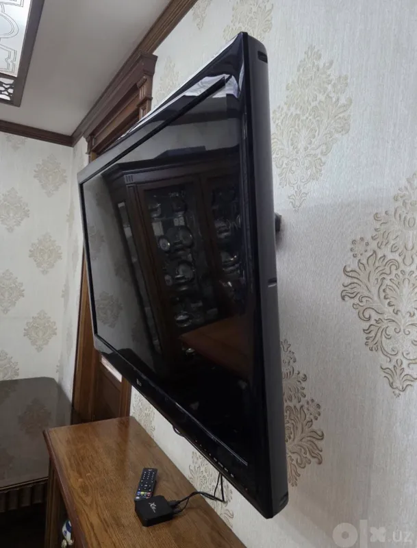 Srochna sotiladi LG 42tali 3