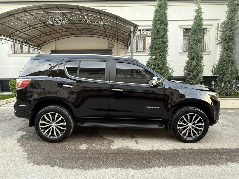 Trailblazer full 4 WD 2020 йил 4 Trailblazer full 4 WD 2020 йил 4