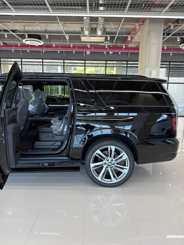 Cadillac Escalade ESV Насия савдога. берилади KOPMLEKTATSIA: sport p — фото 2