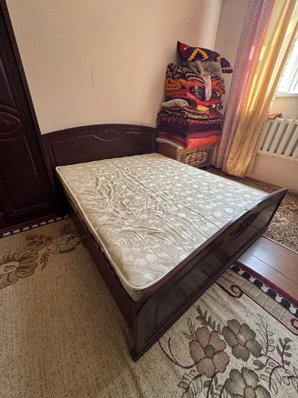 Mebel satiladi spalnoy baxasi kelisimli 2