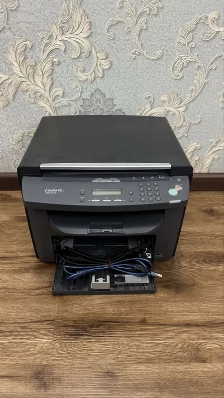 Canon MF4018 в отличном состоянии с кабелями! 1