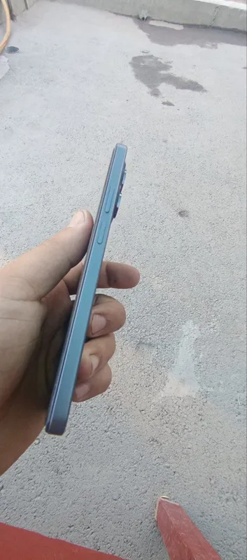 sotiladi honor x8d