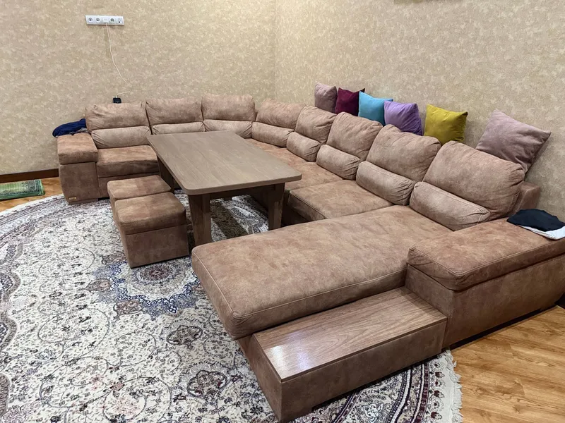 Ugolok divan