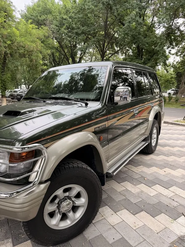 Mitsubishi Pajero 3