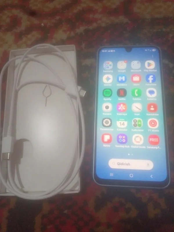 Samsung A 17 sotaman srocno 2