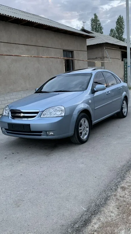 Chevrolet Lacetti 1.6 5