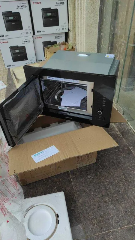 Встраиваемая микроволновая печь Hisense HB25MOBX7 25 л +гриль — фото 1