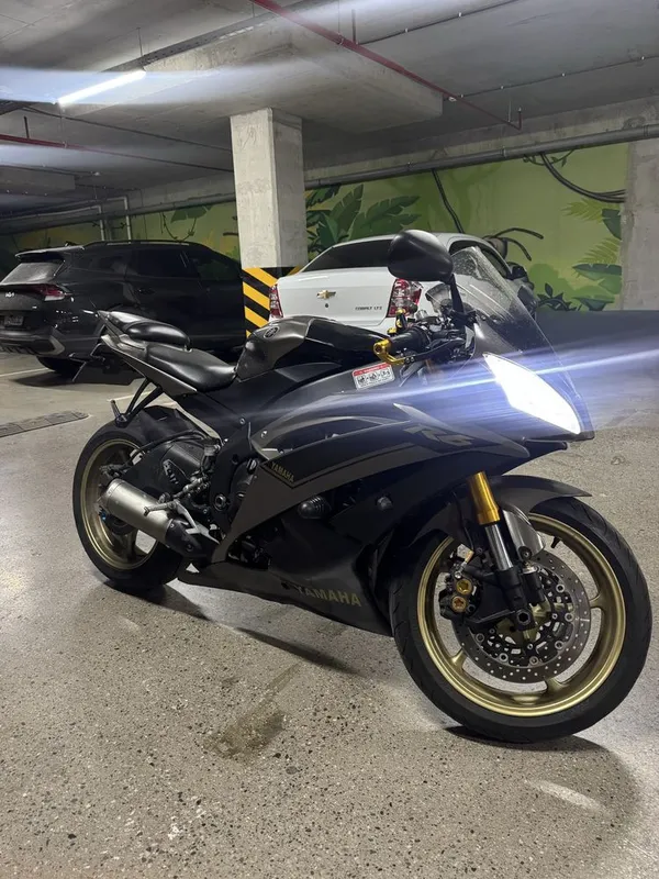 Yamaha YZF-R6 6