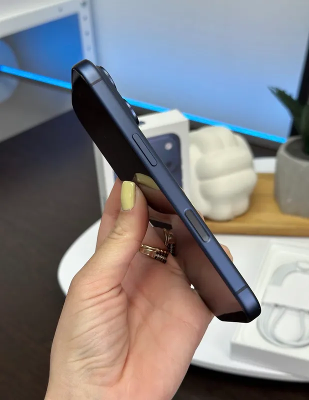 iPhone 17 Pro 256Gb Blue Akk: 96% Kelwamiz 4 iPhone 17 Pro 256Gb Blue Akk: 96% Kelwamiz 4