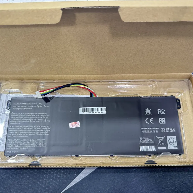Noutbuk Acer batareka AC14B18J 1
