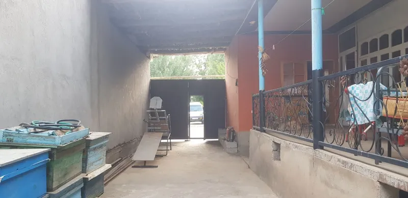 Bo'stonliq tumani, Soyliq qishlog'ida Uy sotiladi — фото 1
