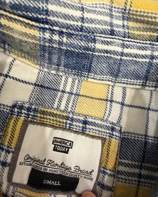 Yangi ko‘ylak, zich paxta matosi, Amerika, small size 2 Yangi ko‘ylak, zich paxta matosi, Amerika, small size 2