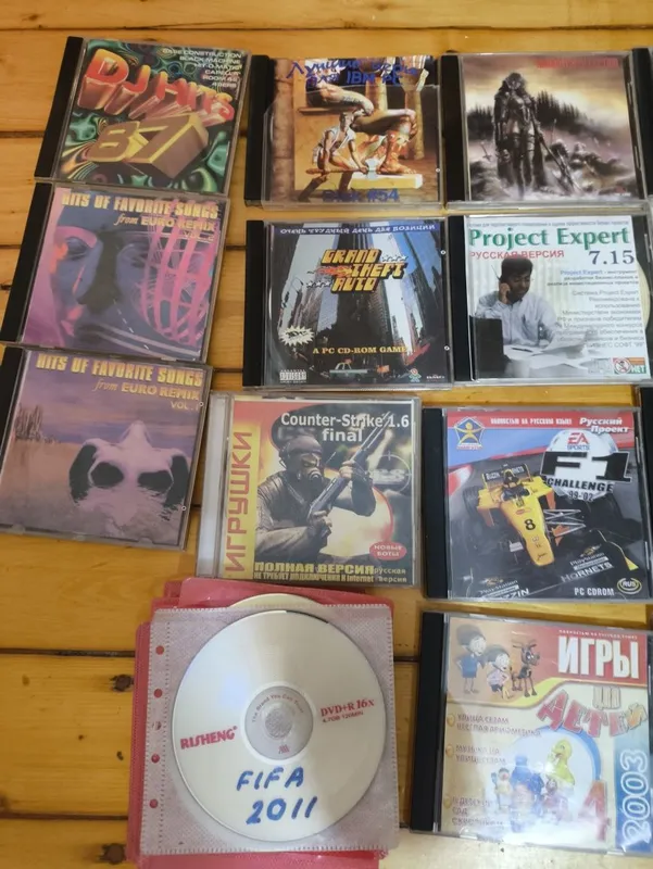 Диски CD DVD, Кассеты фильмы, мультики, музыка — фото 1