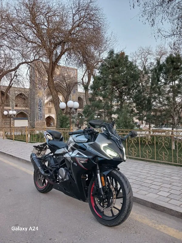Cf moto 300 sr spot bayk 3