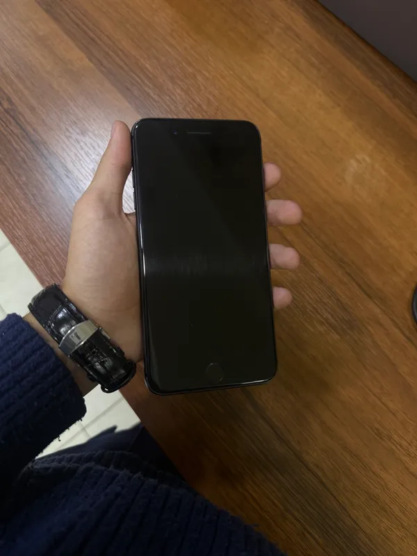 iPhone 8 Plus 1 iPhone 8 Plus 1