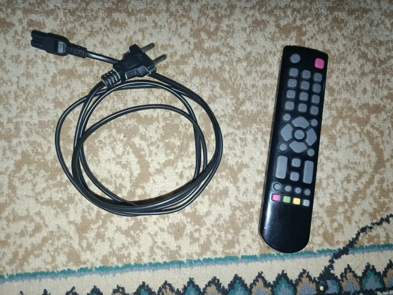 Телевизор Artel 43 3