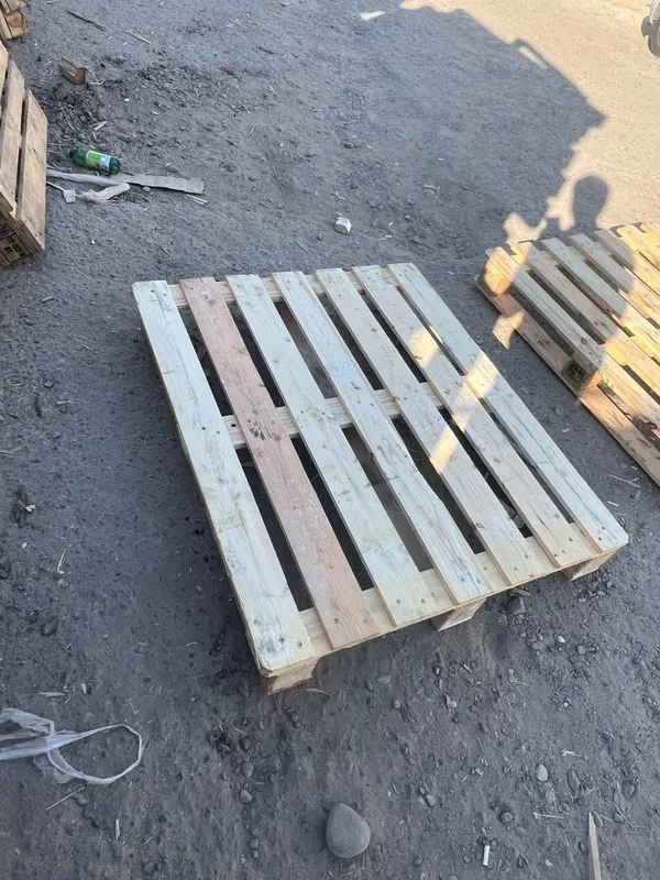 Поддоны размером 100×120 см, 80×120 см, 115×115 см 5 Поддоны размером 100×120 см, 80×120 см, 115×115 см 5