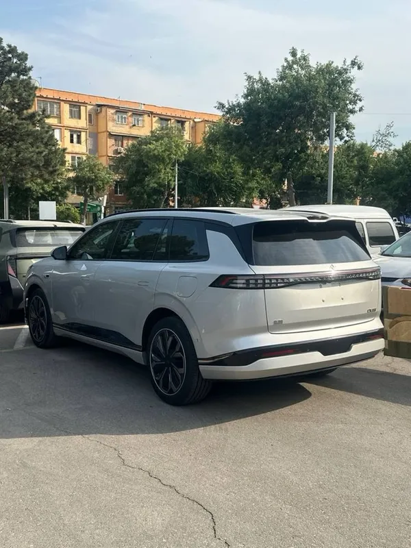 DONGFENG 008 Ultra Plus 5 DONGFENG 008 Ultra Plus 5