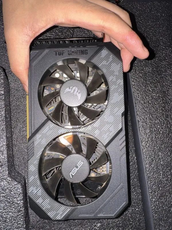 ASUS Geforce GTX 1660 super ASUS Geforce GTX 1660 super