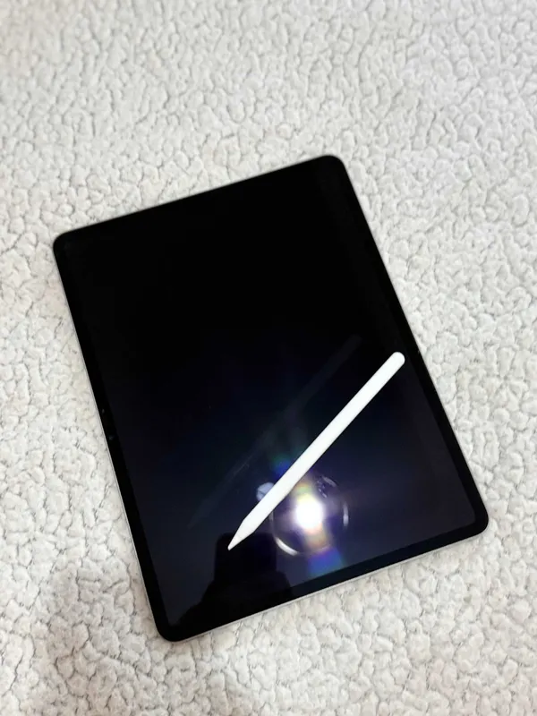 Продам Apple iPad Air M2 13 inch 5 Продам Apple iPad Air M2 13 inch 5