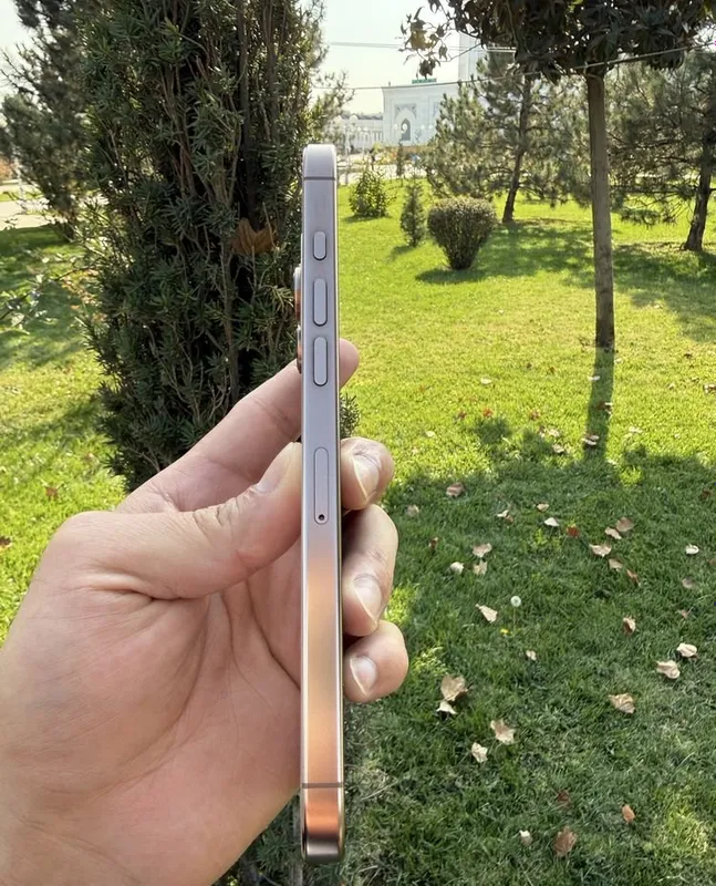 iPhone 16 Pro Max Desert 6