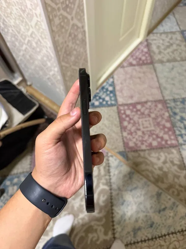 iPhone 14 Pro Max 2