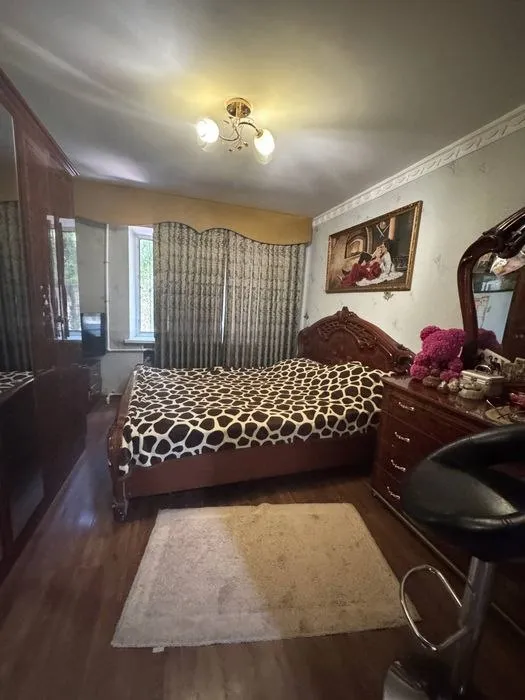 4 xonali kvartira, 70 m2, Mirzo Ulug'bek 6