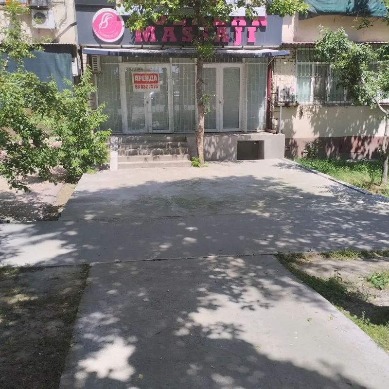Вдоль дороги Аренда нежилой 3х хона ремонти билан!