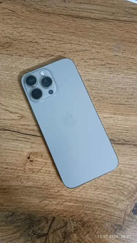 iPhone 16 Pro Max 256gb 97% sikl 222 Karobka bor 1