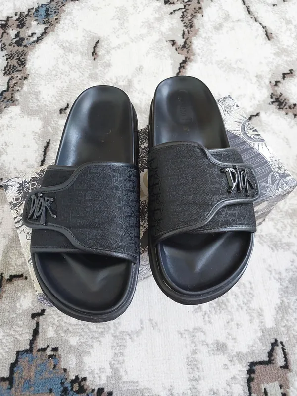 Тапочки Dior 1