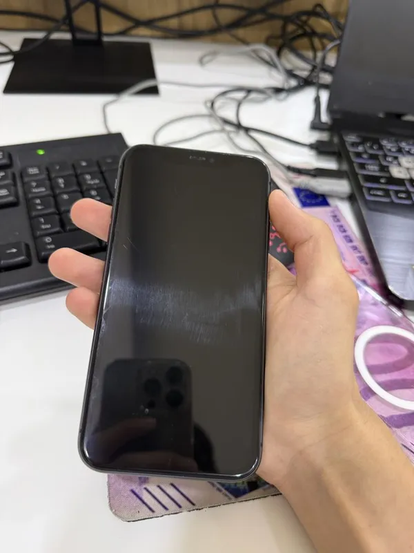 Iphone 11 holati yaxshi usta kormagan — фото 1