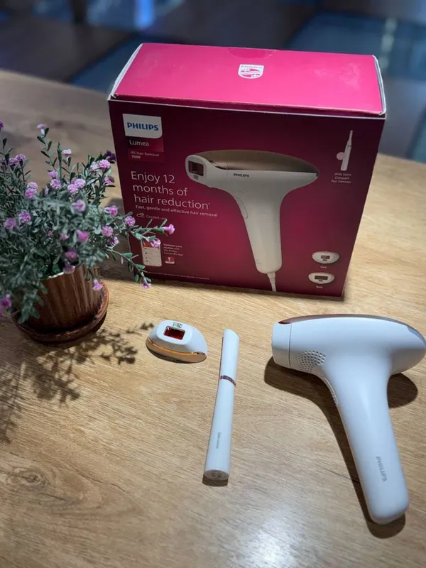 Philips Lumea IPL Removal 7000 1