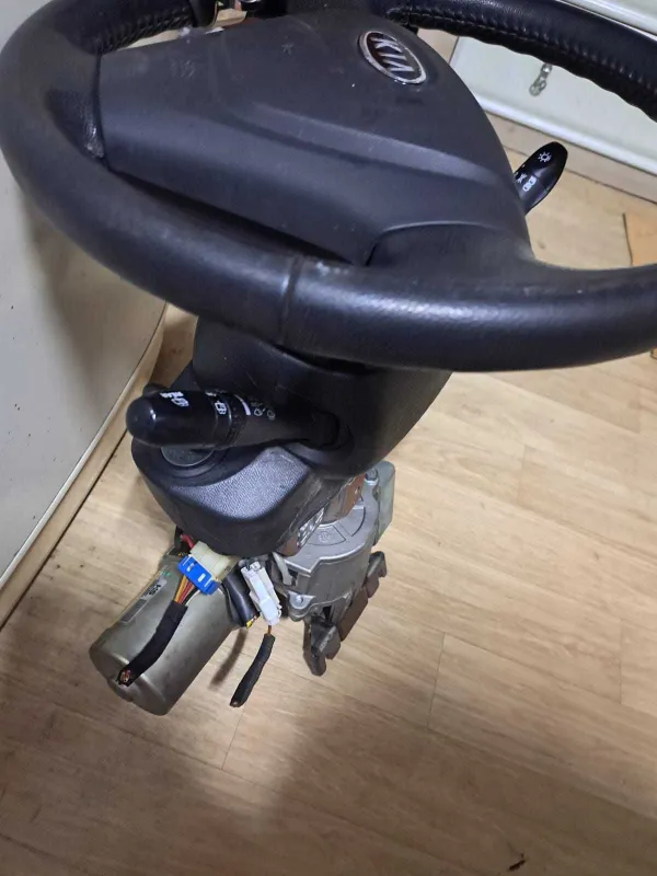 Kia elektro rulovoy useletil