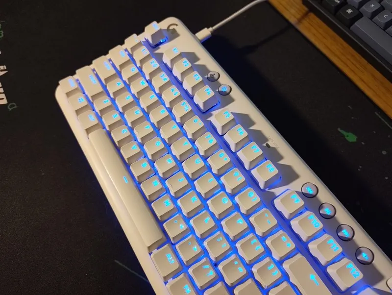 Logitech G713 механическая клавиатура — фото 3 Logitech G713 механическая клавиатура — фото 3