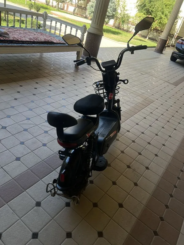 Skuter 4 Skuter 4