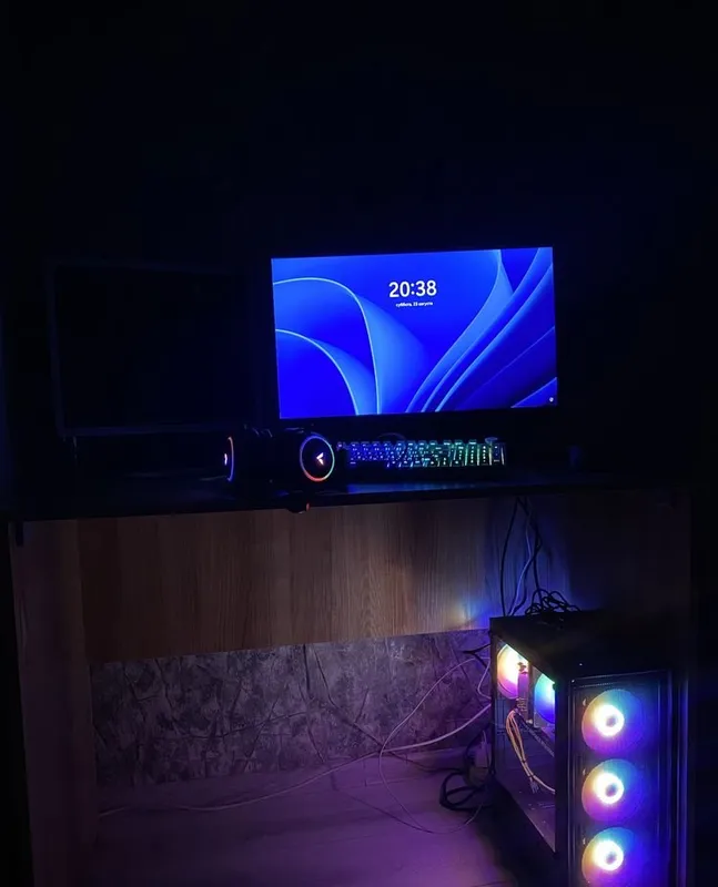 Komputer komplekt sotiladi 2 Komputer komplekt sotiladi 2