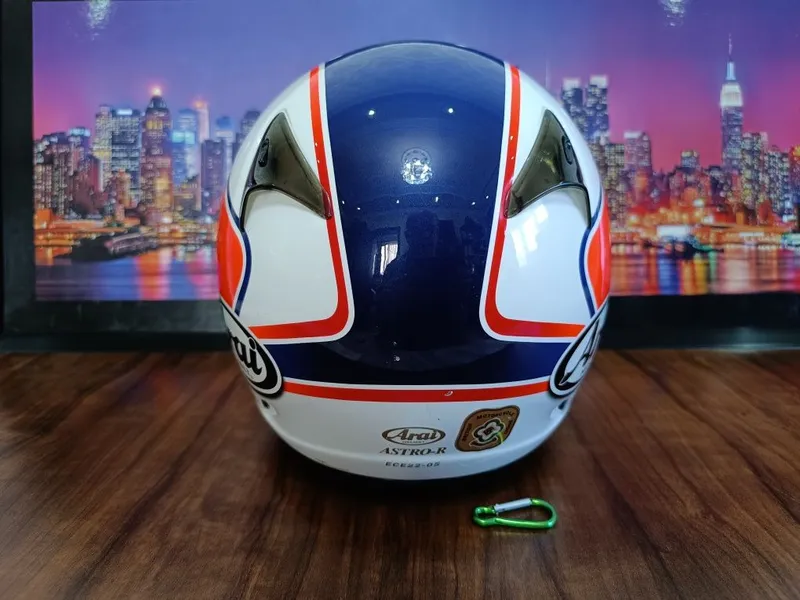 Мото шлем Японского бренда ARAI ASTRO R — фото 4 Мото шлем Японского бренда ARAI ASTRO R — фото 4