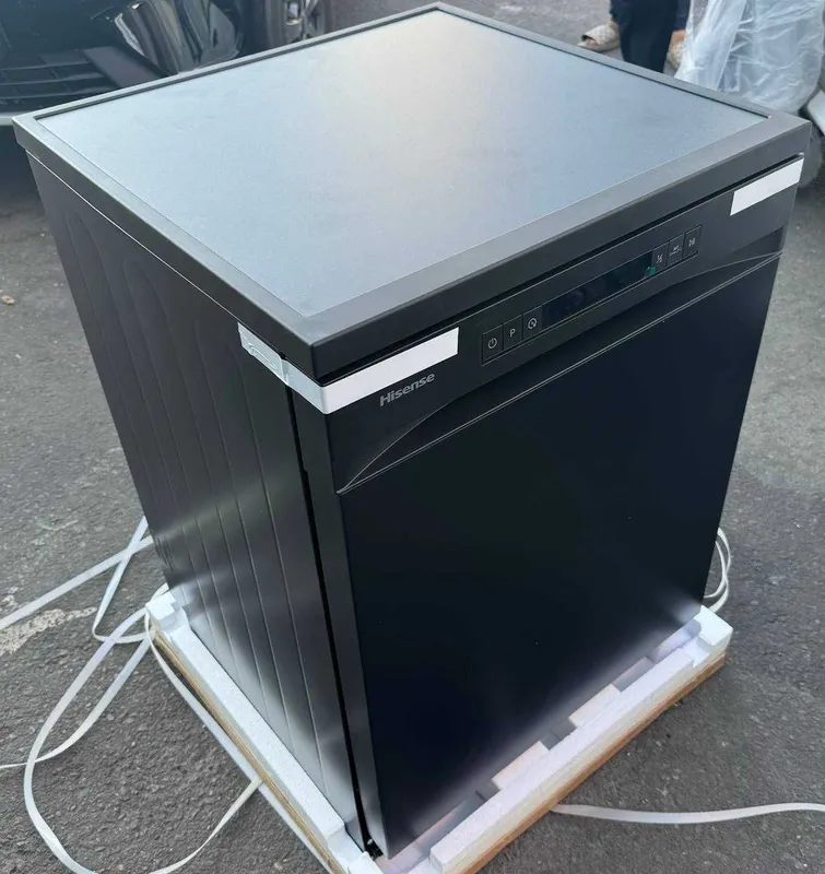 Посудомоечная машина Hisense HS622E90BUK 2 Посудомоечная машина Hisense HS622E90BUK 2