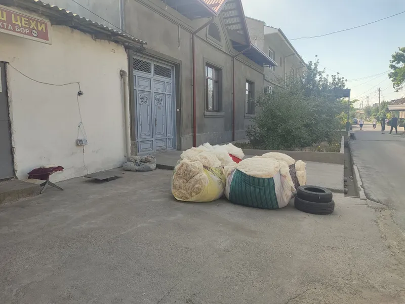 Paxta titish sexi 1-kg paxta 6000 soʻmdan Dastafka xizmat ham bor. 3
