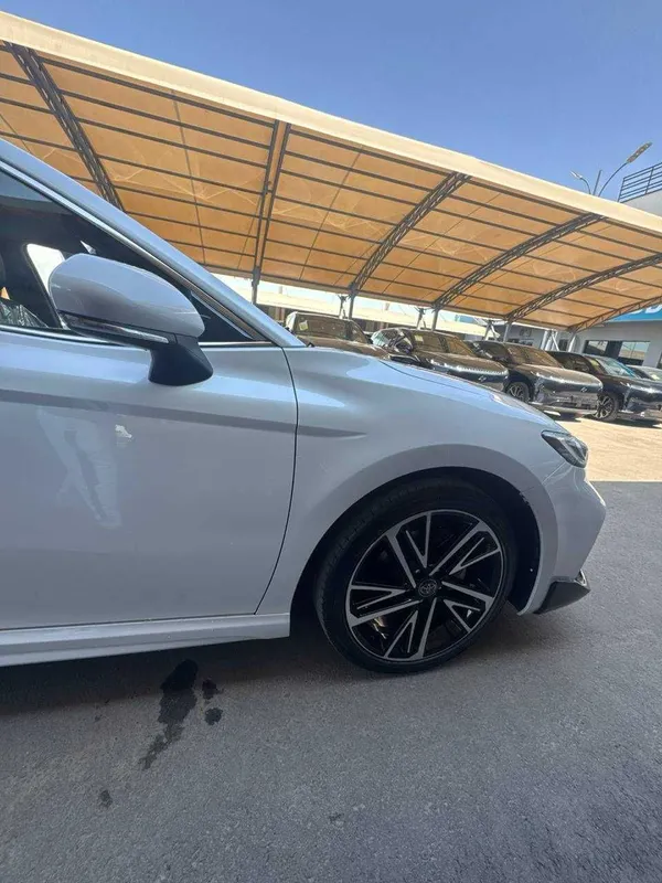 Для продажи Toyota Camry китайской сборки XV80 2 литра 178 л.с — фото 1