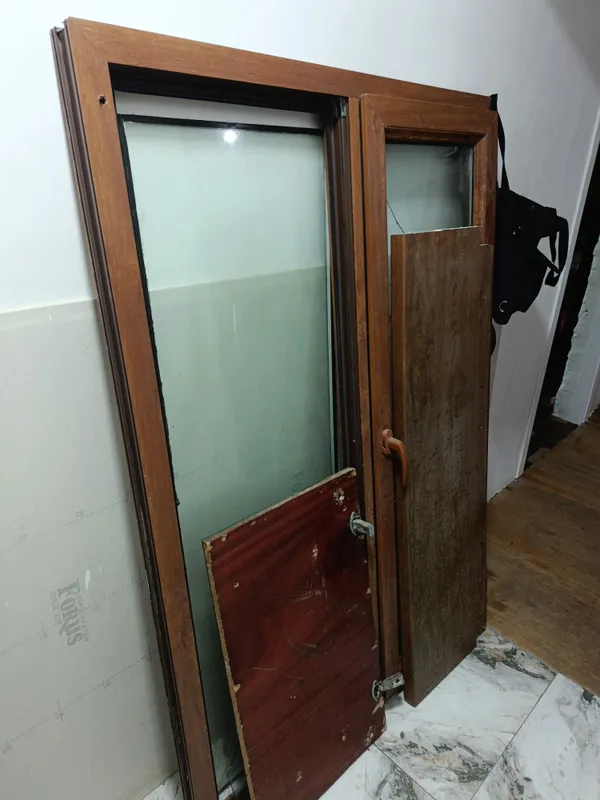 AKFA romi tokcha bilan, oynalarsiz sotiladi AKFA romi tokcha bilan, oynalarsiz sotiladi